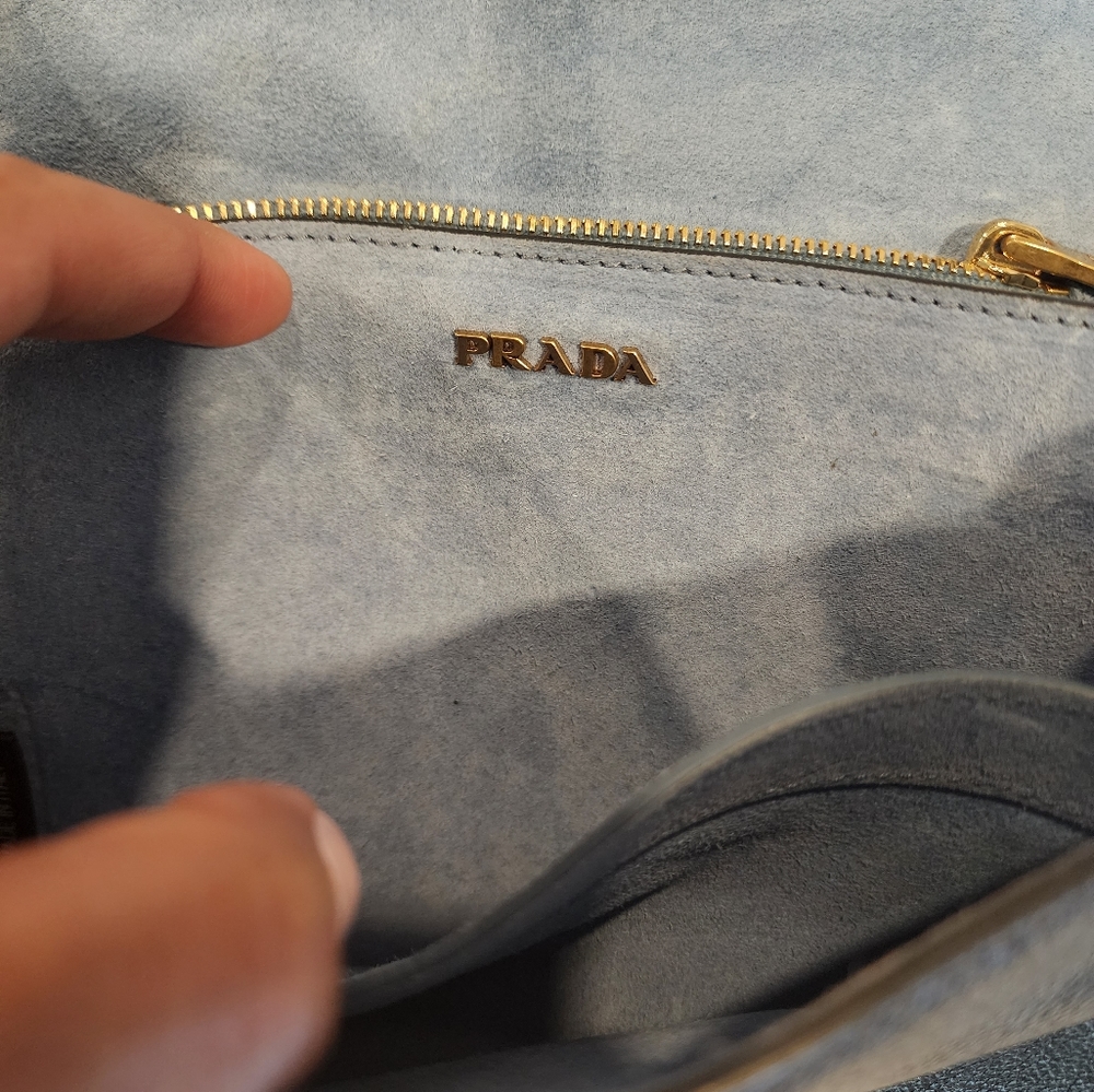 Prada Cahier Black Leather Bag! - Picture 6 of 10